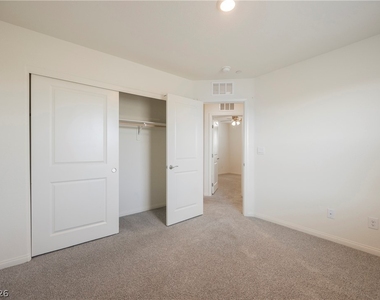 402 Larksong Avenue - Photo Thumbnail 24