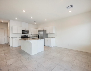 402 Larksong Avenue - Photo Thumbnail 1