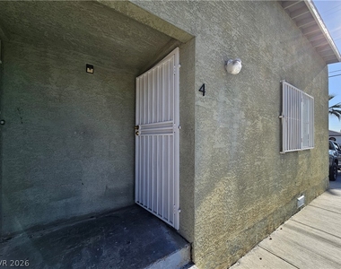 331 S 9th Street - Photo Thumbnail 5