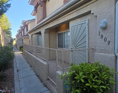 1009 Nevada Sky Street - Photo Thumbnail 4