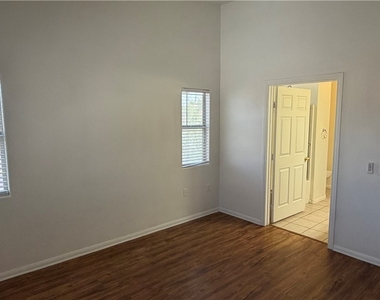 855 N Stephanie Street - Photo Thumbnail 8
