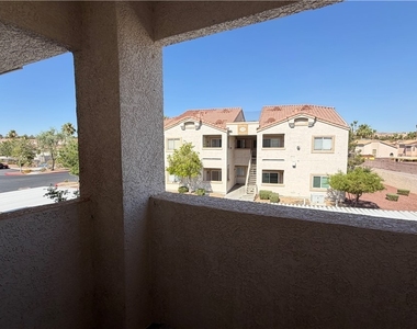 855 N Stephanie Street - Photo Thumbnail 17