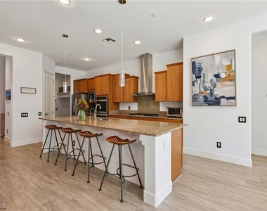 2341 Martinique Avenue - Photo Thumbnail 22
