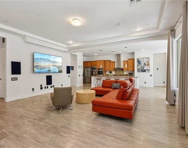 2341 Martinique Avenue - Photo Thumbnail 10