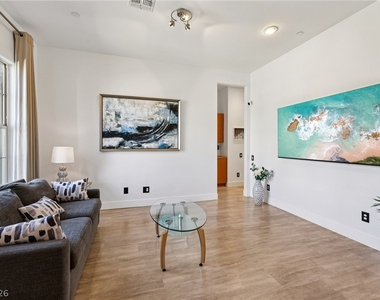 2341 Martinique Avenue - Photo Thumbnail 5