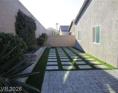 7571 Pink Mimosa Avenue - Photo Thumbnail 8