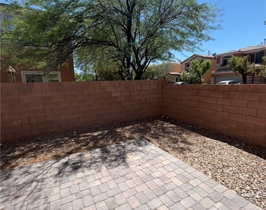 7969 Valladolid Avenue - Photo Thumbnail 15