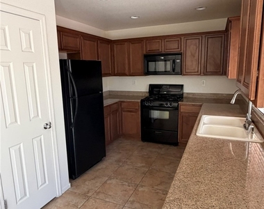 7969 Valladolid Avenue - Photo Thumbnail 3