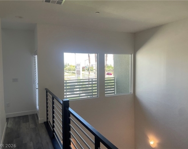 11484 Roaring Peak Drive - Photo Thumbnail 16