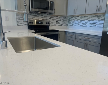 11484 Roaring Peak Drive - Photo Thumbnail 5