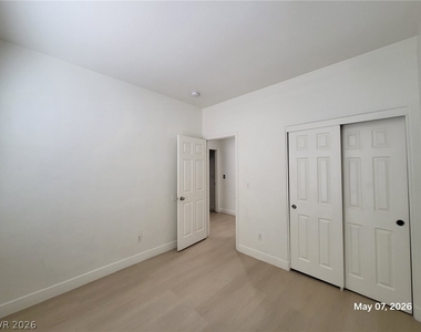 4528 Silverado Sage Avenue - Photo Thumbnail 8