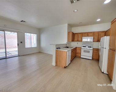 4528 Silverado Sage Avenue - Photo Thumbnail 2