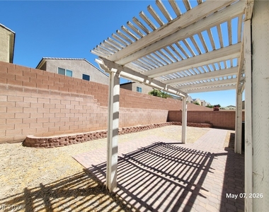 4528 Silverado Sage Avenue - Photo Thumbnail 16