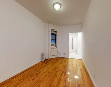 322 East 89th Street - Photo Thumbnail 6