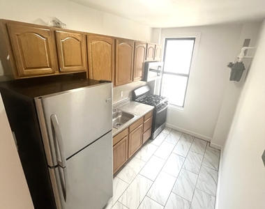130 Ft Washington Avenue - Photo Thumbnail 3
