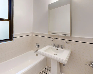 East 56th Street - Photo Thumbnail 8