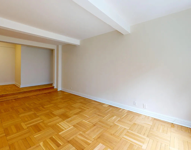 East 56th Street - Photo Thumbnail 4