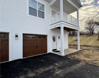 205 Erie Ridge Drive - Photo Thumbnail 8
