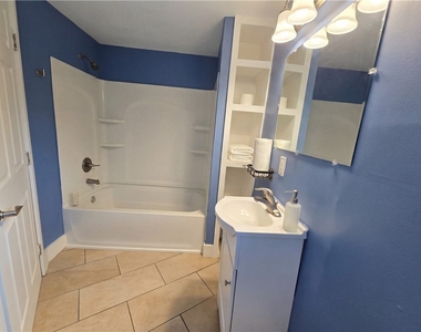 236 Jefferson Avenue - Photo Thumbnail 6