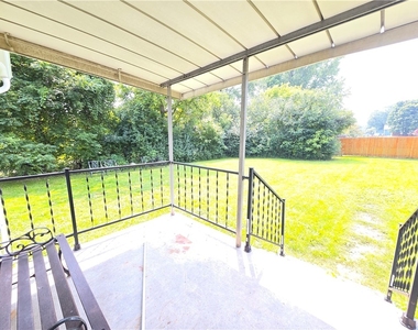 236 Jefferson Avenue - Photo Thumbnail 13