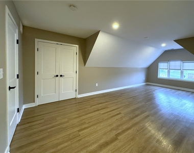 540 Championship Drive - Photo Thumbnail 21