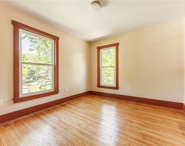 266 Lyndhurst Street - Photo Thumbnail 9