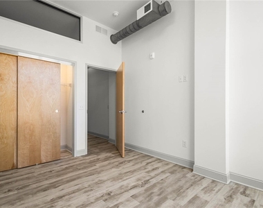105 Main Street - Photo Thumbnail 22