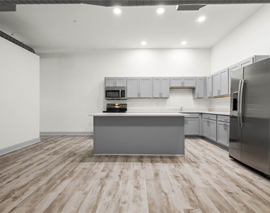105 Main Street - Photo Thumbnail 1