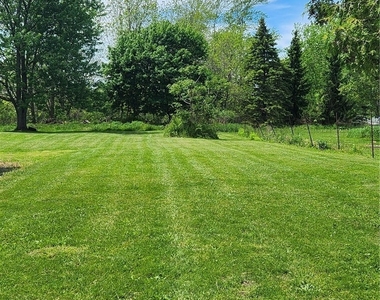5834 S Transit Road - Photo Thumbnail 13