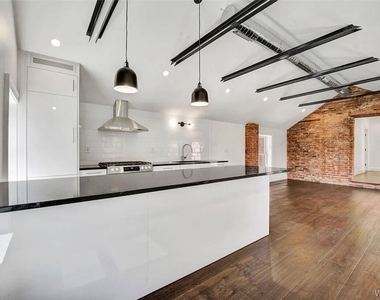 162 Allen Street - Photo Thumbnail 11