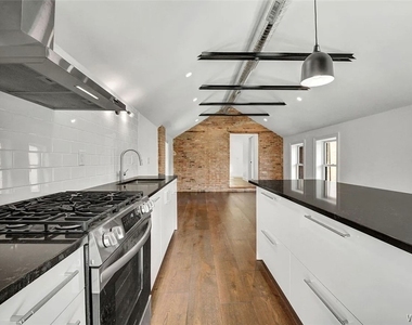 162 Allen Street - Photo Thumbnail 14
