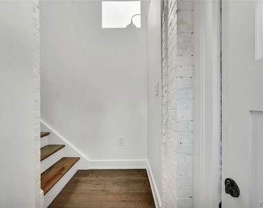 162 Allen Street - Photo Thumbnail 1
