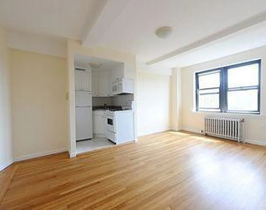 850 Amsterdam Avenue - Photo Thumbnail 1