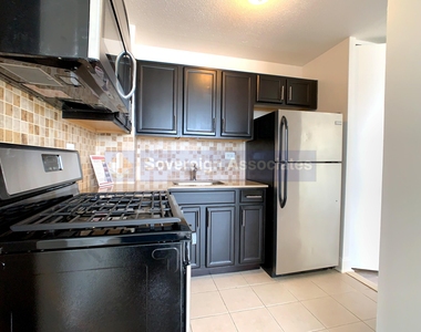 3333 Broadway - Photo Thumbnail 2