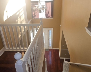 9376 Carnes Crossing Circle - Photo Thumbnail 7