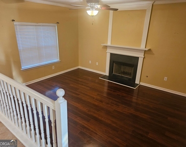 9376 Carnes Crossing Circle - Photo Thumbnail 2