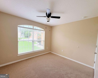 94 E Pine Bluff Boulevard - Photo Thumbnail 17