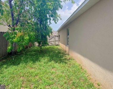 94 E Pine Bluff Boulevard - Photo Thumbnail 31