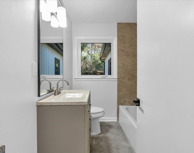 2142 Cloverdale Drive Se - Photo Thumbnail 37
