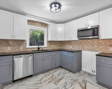 2142 Cloverdale Drive Se - Photo Thumbnail 22