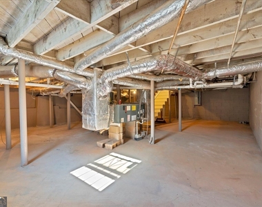 2142 Cloverdale Drive Se - Photo Thumbnail 42