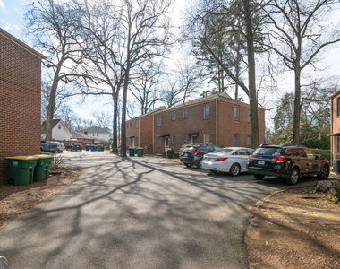 1439 Milledge Avenue - Photo Thumbnail 3