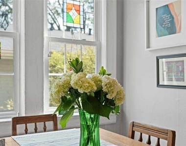 70 Sheridan Drive Ne - Photo Thumbnail 12