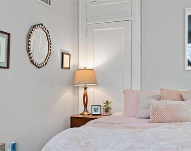 70 Sheridan Drive Ne - Photo Thumbnail 14