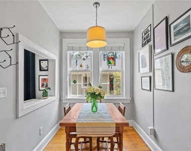 70 Sheridan Drive Ne - Photo Thumbnail 10