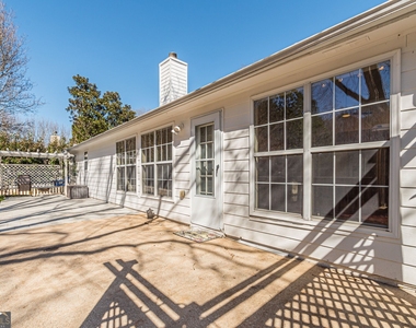 5755 Lakeview Circle - Photo Thumbnail 42