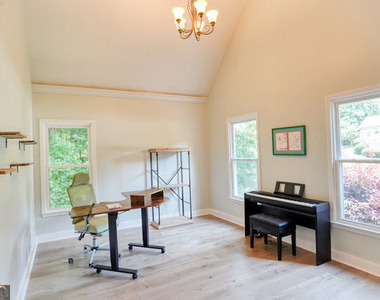 335 Butterfield Lane - Photo Thumbnail 10