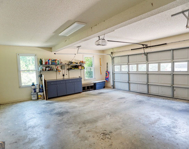 335 Butterfield Lane - Photo Thumbnail 19