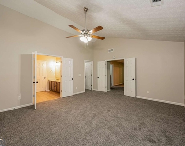 745 Mountain Oaks Parkway - Photo Thumbnail 7