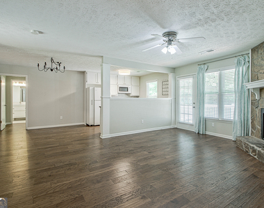 413 Deergrass Trail - Photo Thumbnail 9